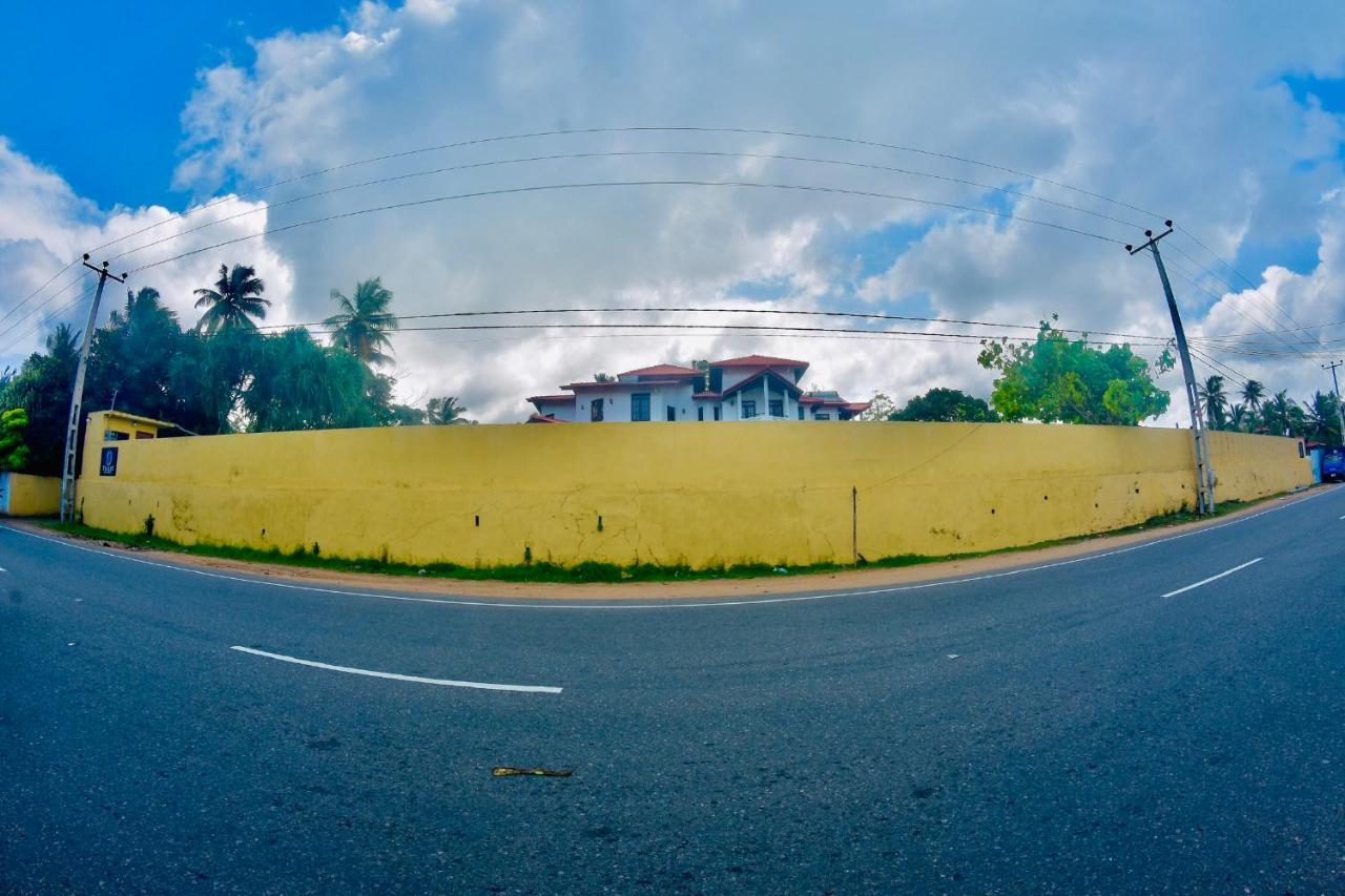 Thalpe Heights Hotel Unawatuna Bagian luar foto