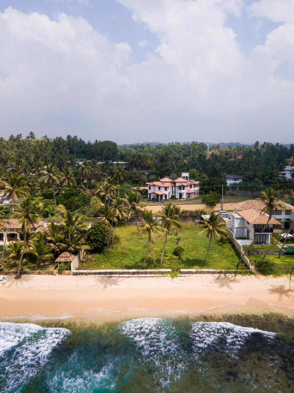 Thalpe Heights Hotel Unawatuna Bagian luar foto